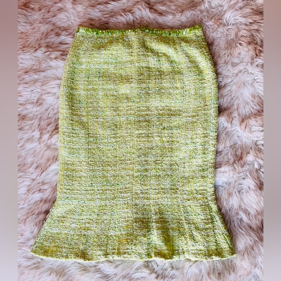 Alexander McQueen Dresses & Skirts - Alexander McQueen tweed green skirt, brand new with tags